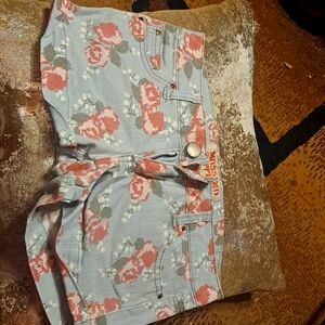 Cute flower patten shorts